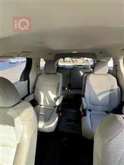 تۆیۆتا سیانا